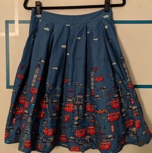 London street print skirt